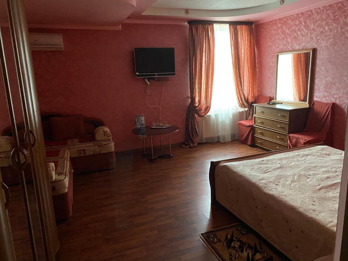 Гостинний Маєток Hotel Myla Luaran gambar